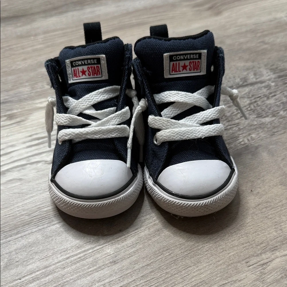 Converse Kids Navy and White High-Top Sneakers Size 6c
